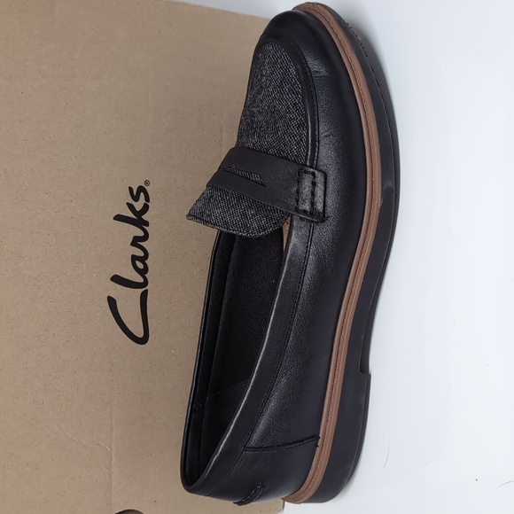 Clarks Raisie Eletta Comfort Penny Loafers Black Tweed US 9. Euro 40 - Picture 2 of 8